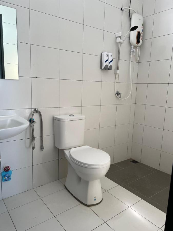 Padiviu Family Suite At Imperio Professional Suite, Алор Сетар Екстериор снимка