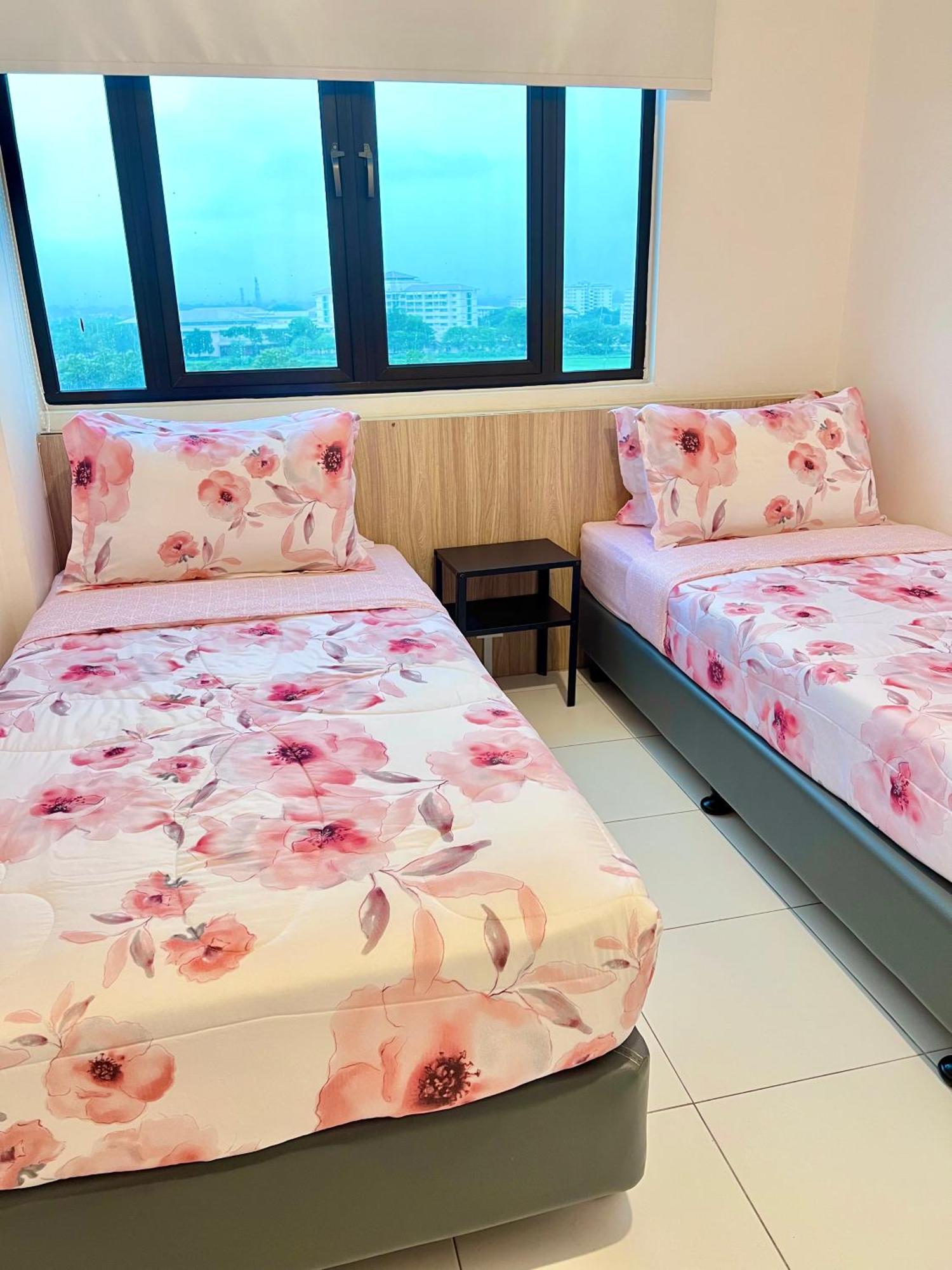 Padiviu Family Suite At Imperio Professional Suite, Алор Сетар Екстериор снимка